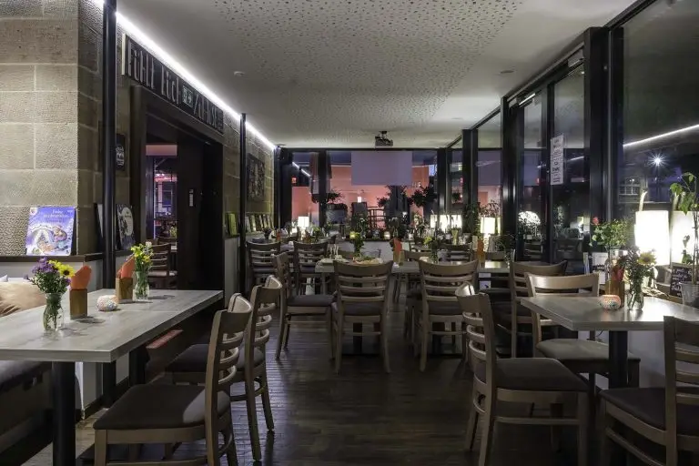 Zentral Bar innen